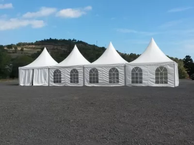 Tente pagodes à Clermont-Ferrand